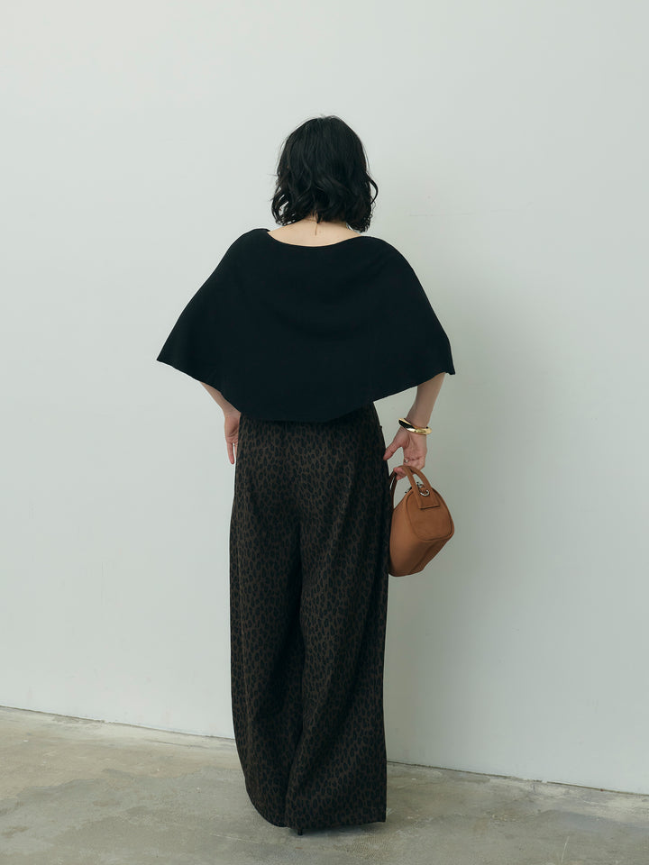 ケープデザインニット