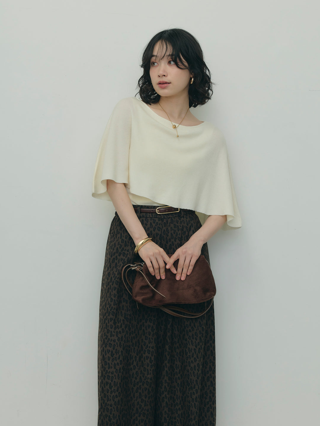 ケープデザインニット