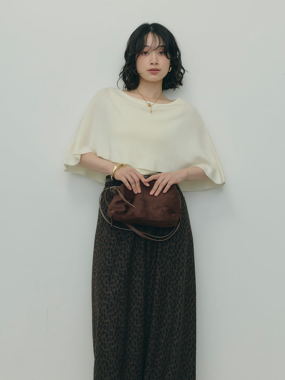 ケープデザインニット