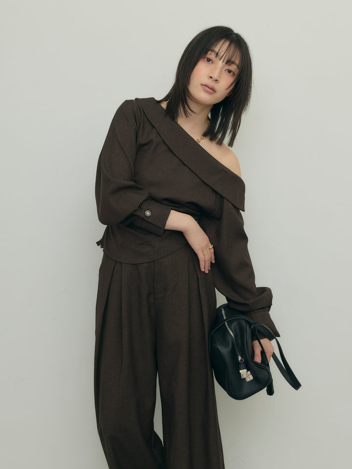 アシンメトリーショルダートップス×タックワイドパンツセット