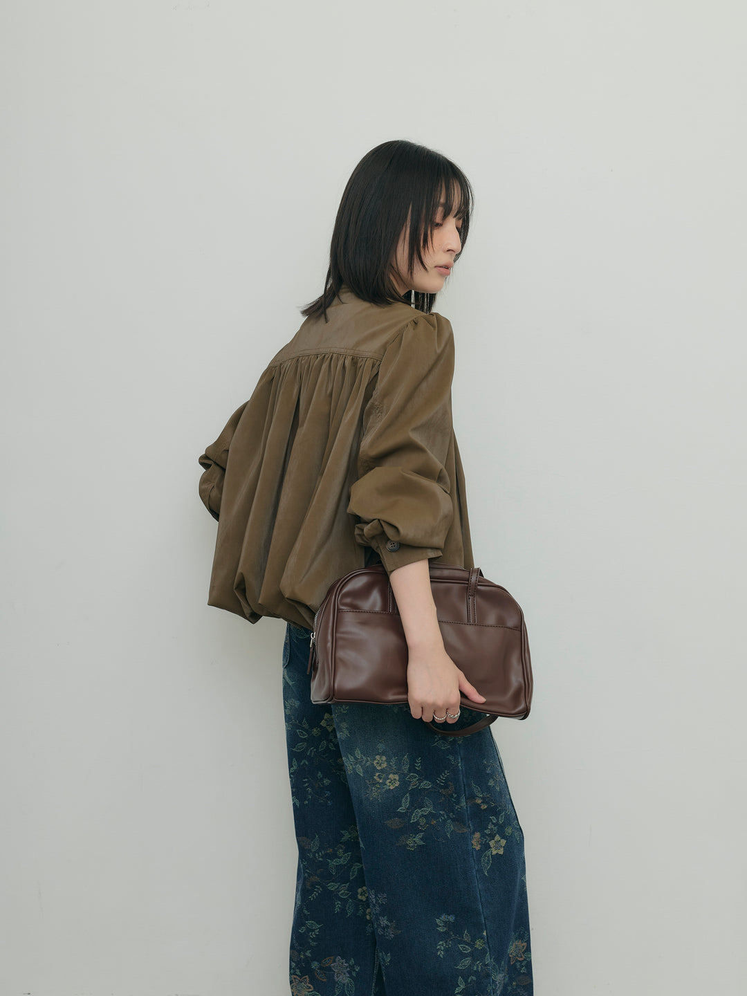 ソフトフェイクレザーギャザーバルーンブルゾン