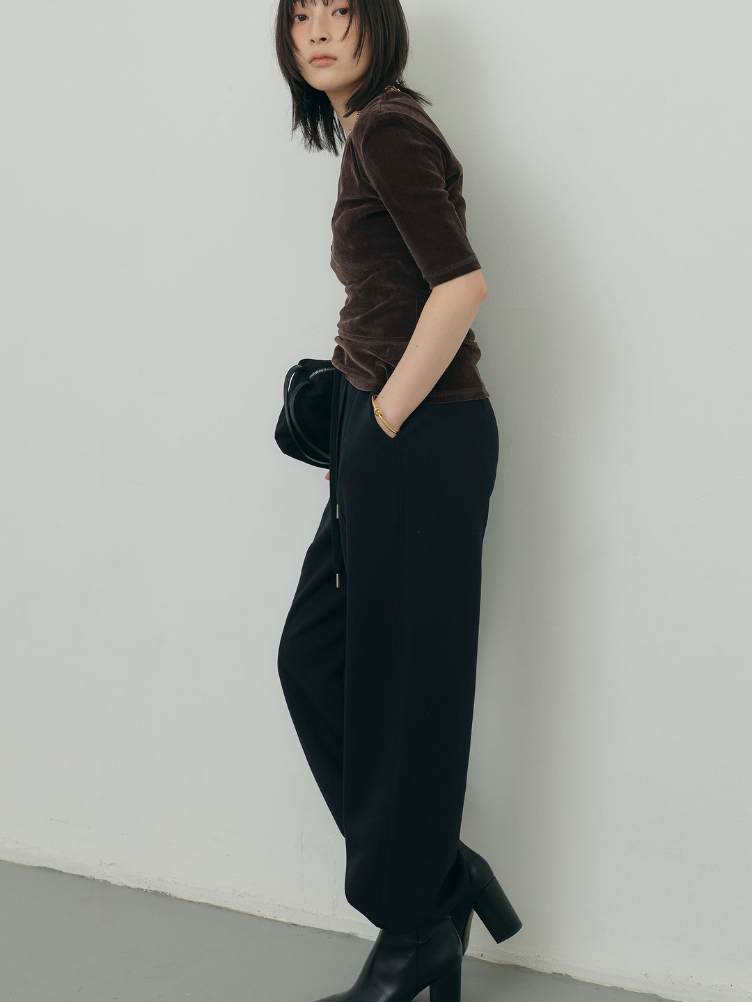 ポンチセンターラインストレートイージーパンツ