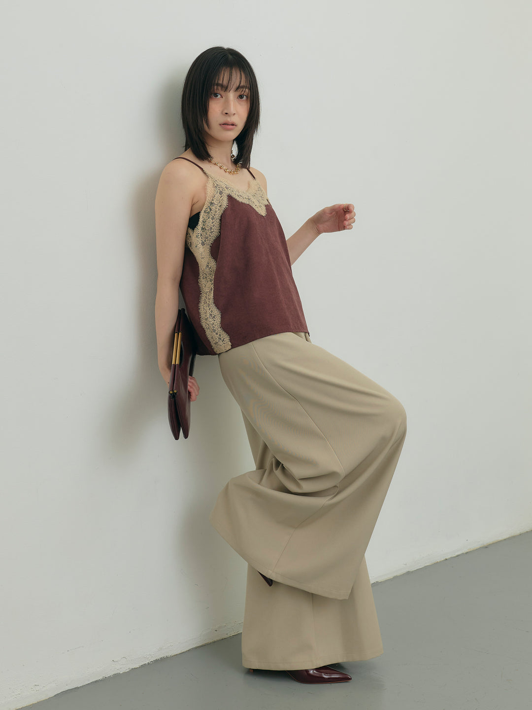 フロントタックフレアワイドパンツ